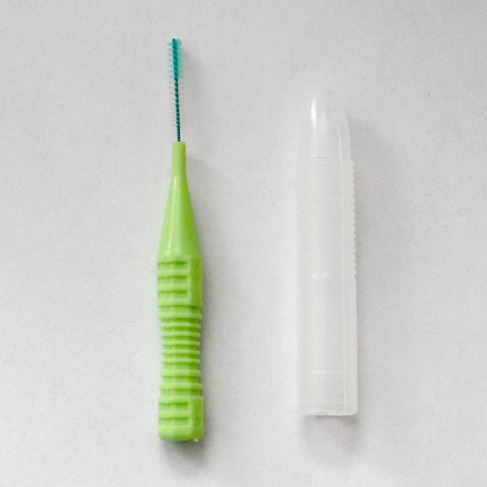 Berus Interdental Pemegang Plastik